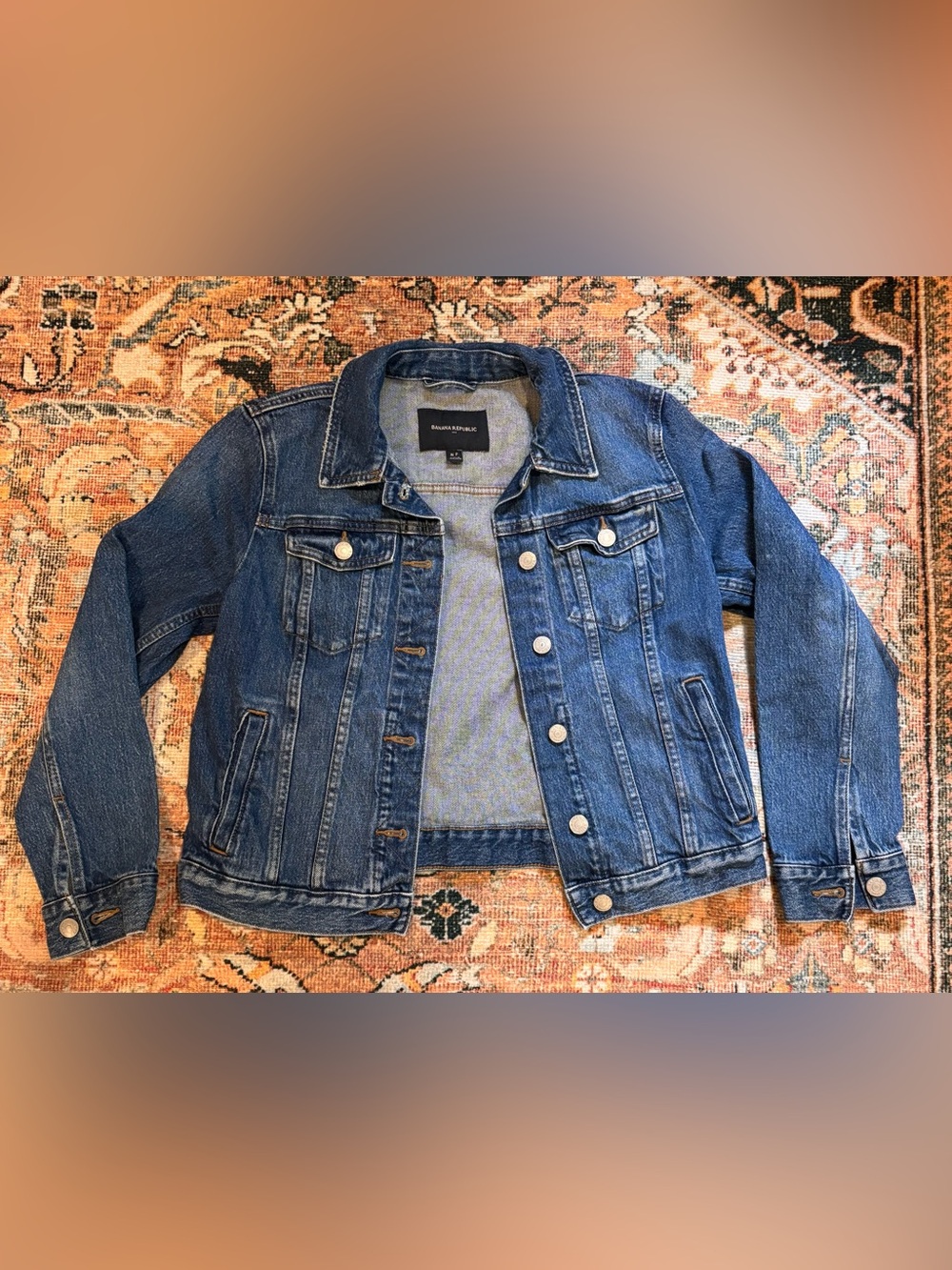Banana Republic Medium Blue Denim Trucker Jacket- Medium Petite